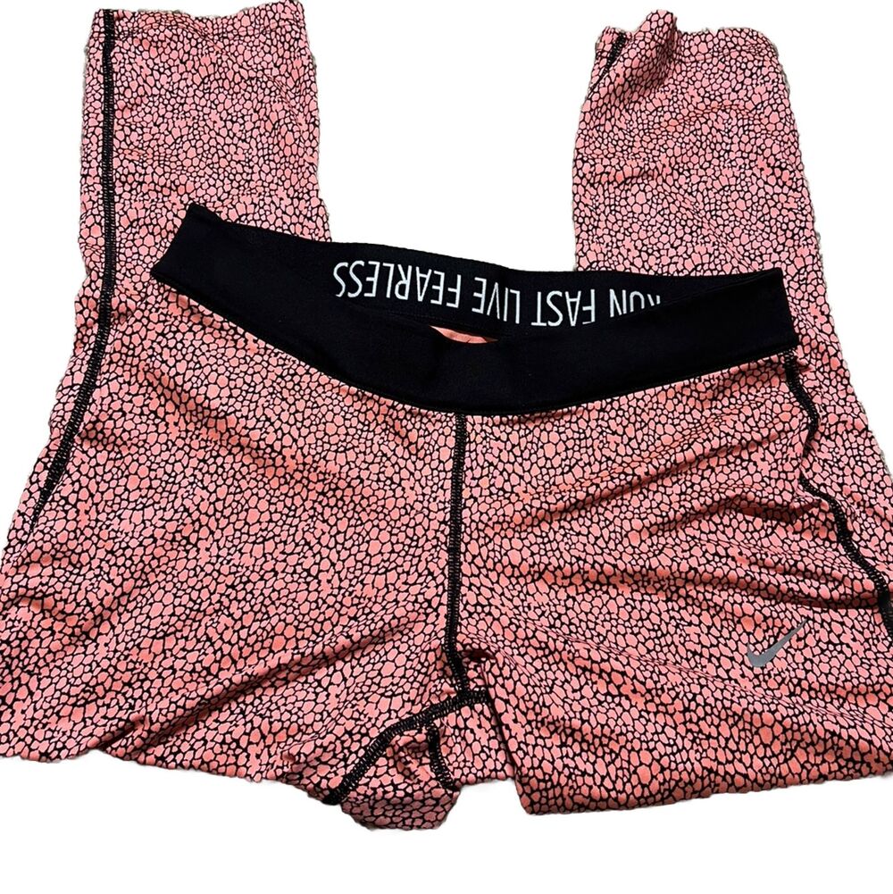 Nike Dri-Fit Women's Size Medium Relay Coral Running Cropped Leggings